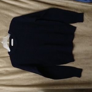 Men's pullover sweater by Gap Clothing Co. Size Medium